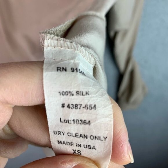 Waverly Grey Womens Blouse Beige Bishop Sleeve Keyhole Neck Ruched 100% Silk XS - Picture 8 of 9